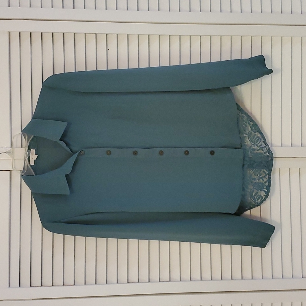 Green blouse, lace back, buttons. High-low. S, Small. Mine.